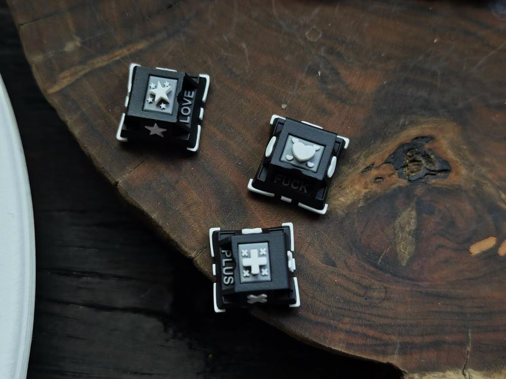 Single Three-dimensional Creat - Gaming Accessories To Gift avis et prix