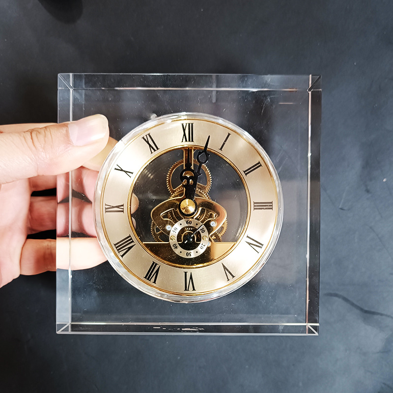 Crystal Silent Table Clock Lux - Accessories For Your Gaming Room avis et prix